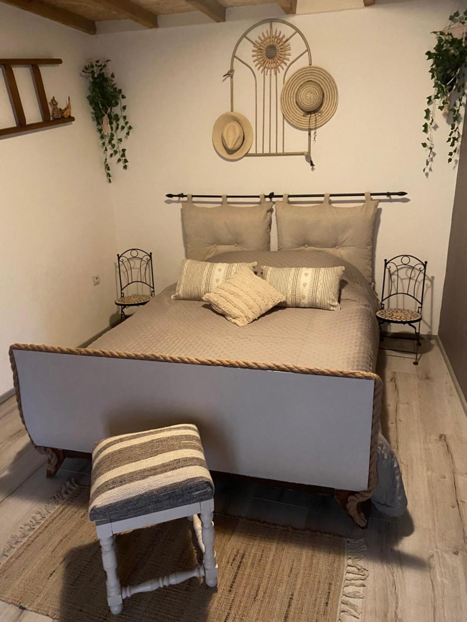 Maison De Village 5 Vacanciers Chez Nene Et Bibi Рокемор Экстерьер фото